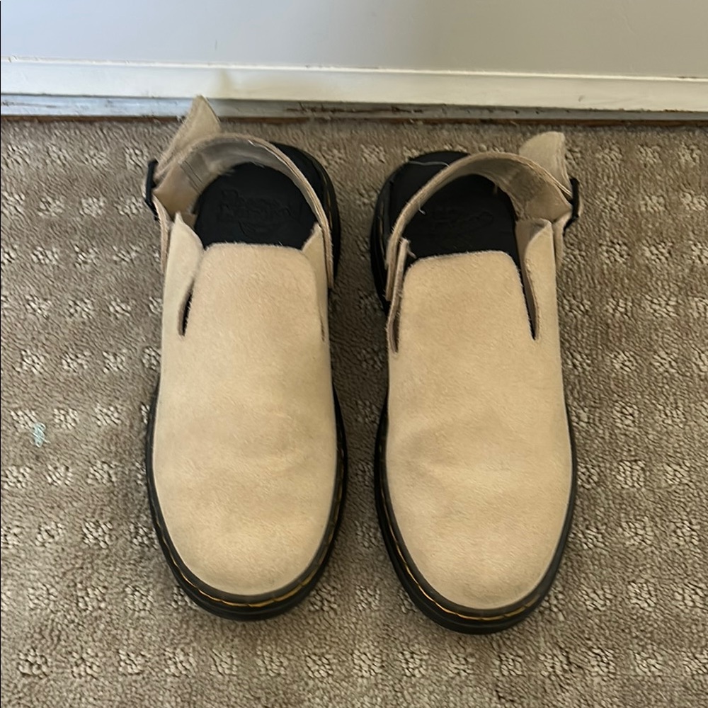 Elegant Beige Suede Women's Mules